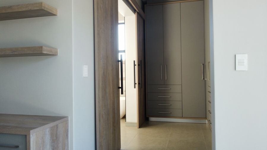 4 Bedroom Property for Sale in Oubaai Western Cape
